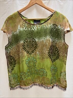 Libra SPORT: Vintage Stylish Cap-Sleeve Blouse w/ Beaded-Fringe & Gold-gilding